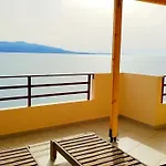 Rezidenca E Kalter Appartamento