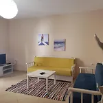 Rezidenca E Kalter Appartamento