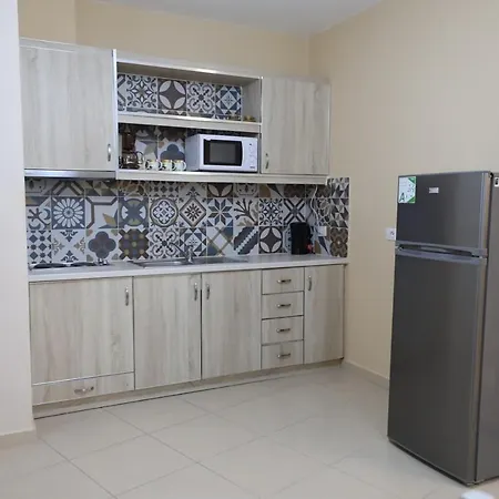 Rezidenca E Kalter Apartment