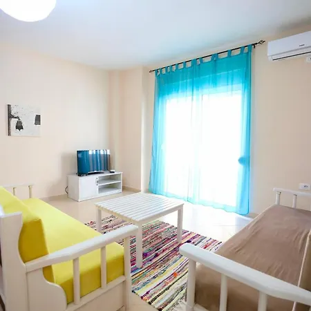 Rezidenca E Kalter Apartment *