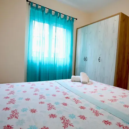 Rezidenca E Kalter Apartment